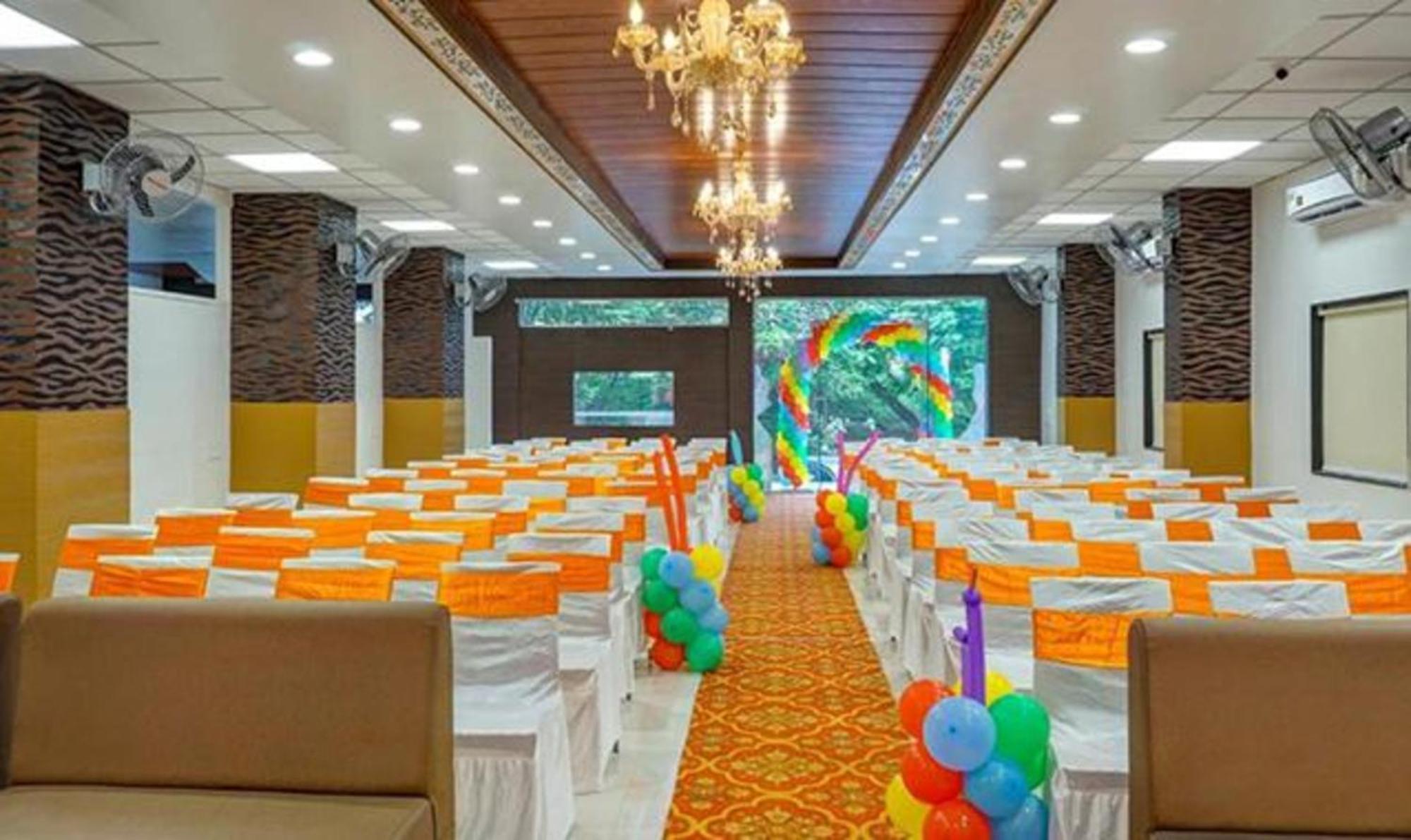 Hotel Omkar Executive Yerandwane Exterior foto